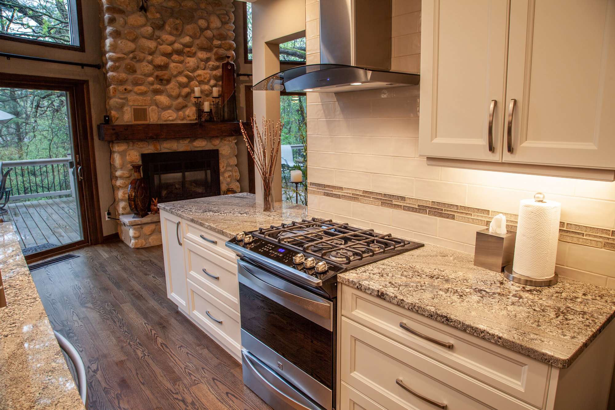 Granite Vs Quartz For Your Kitchen Counter Top Dream House