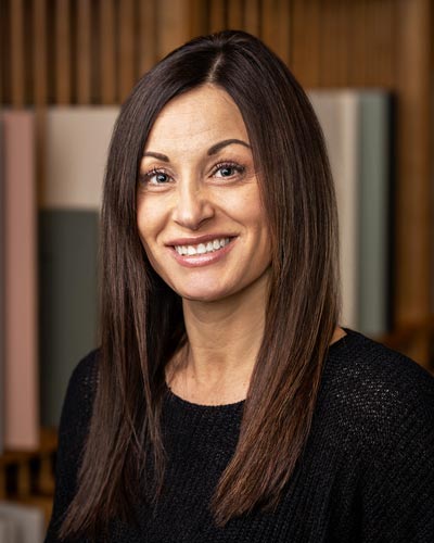 photo of Kristen Cross