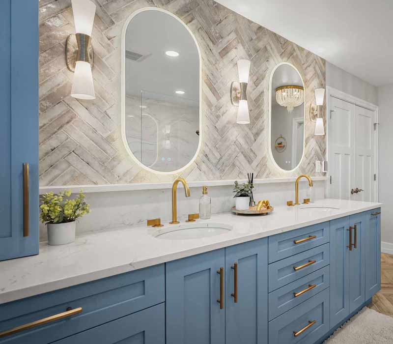 A primary suite was reimagined as a sanctuary of comfort and elegance, while the kids’ bath received a stylish refresh designed to grow with the family.