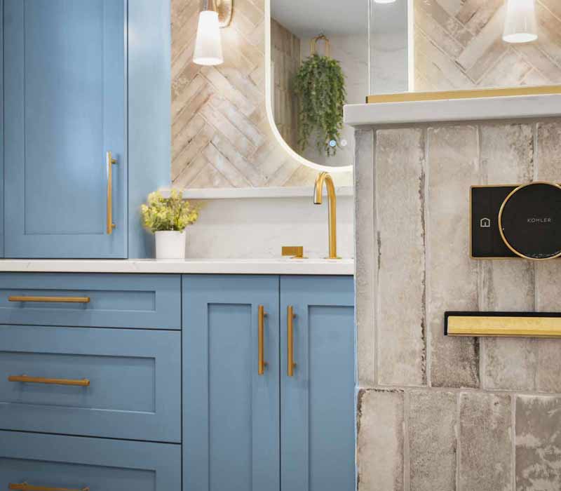 A primary suite was reimagined as a sanctuary of comfort and elegance, while the kids’ bath received a stylish refresh designed to grow with the family.